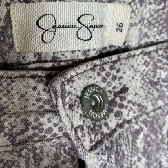 Jessica Simpson Kiss Me Super Skinny Jeans Gray Snakeskin Print Size 26 - Picture 2 of 11
